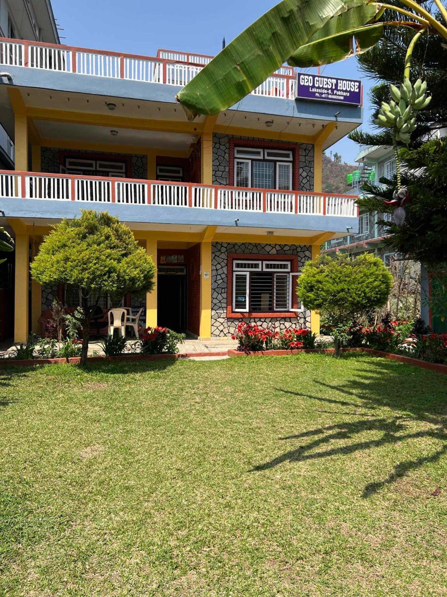 Geo Guest House Pokhara Buitenkant foto