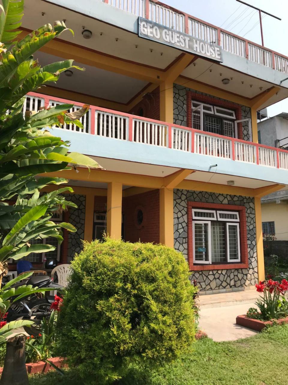 Geo Guest House Pokhara Buitenkant foto