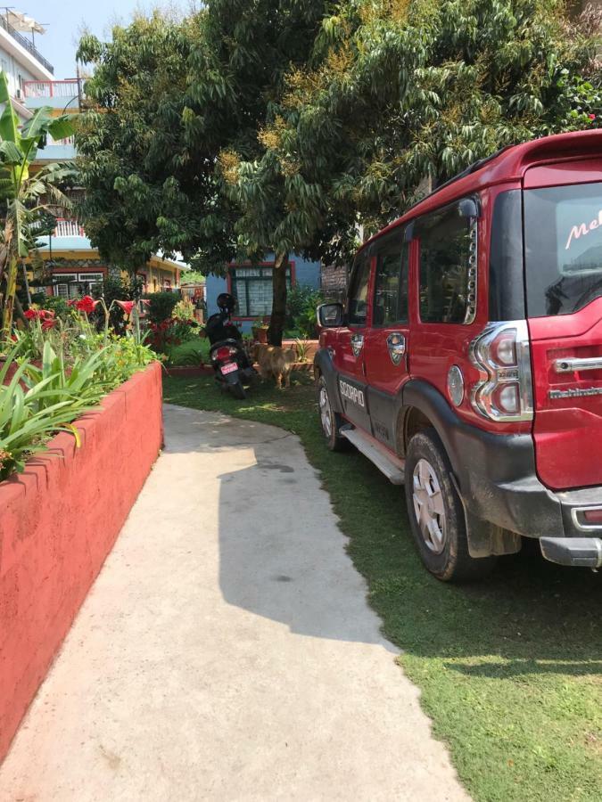 Geo Guest House Pokhara Buitenkant foto